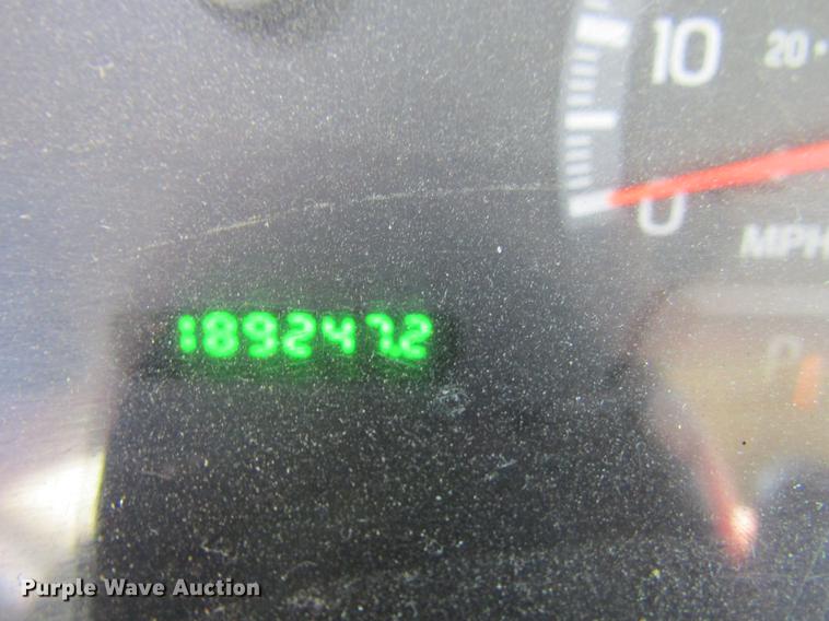 image for item DD7430 2004 Ford F150 XL SuperCab pickup truck