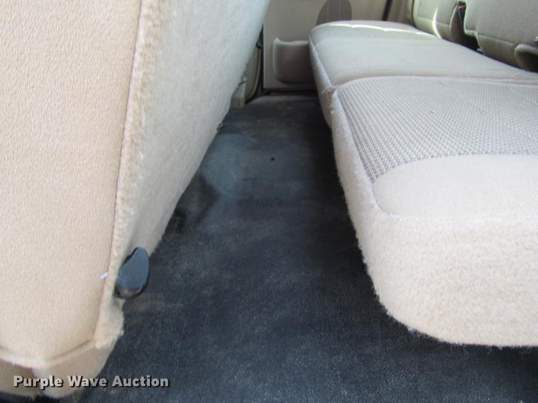 image for item DD7430 2004 Ford F150 XL SuperCab pickup truck