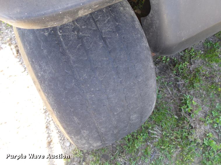 image for item DE3617 1986 Ez-go golf cart