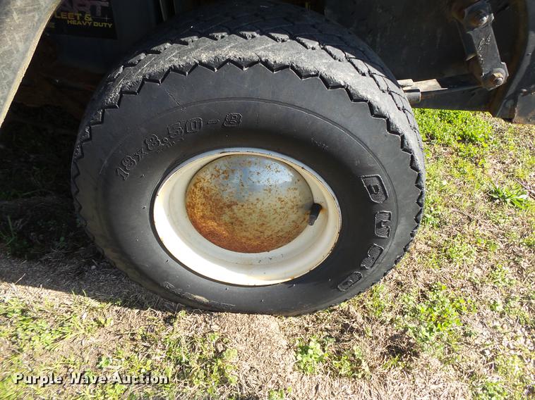 image for item DE3617 1986 Ez-go golf cart