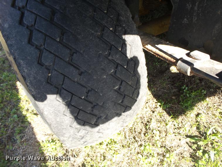 image for item DE3617 1986 Ez-go golf cart