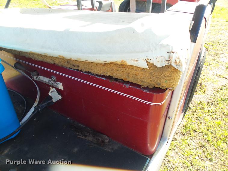 image for item DE3617 1986 Ez-go golf cart