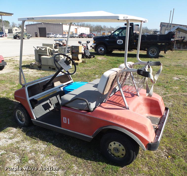 image for item DE3618 Club Car golf cart