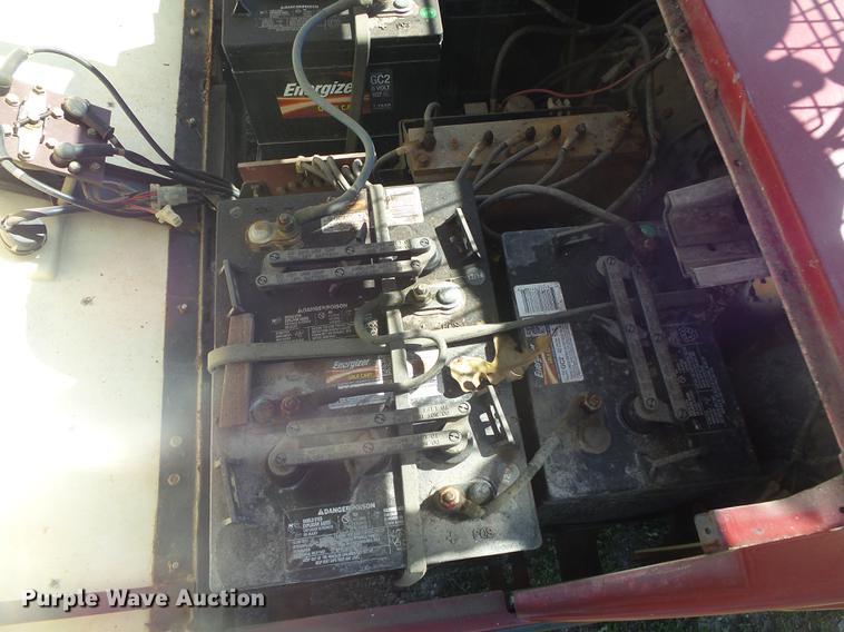 image for item DE3619 Yamaha 805 golf cart