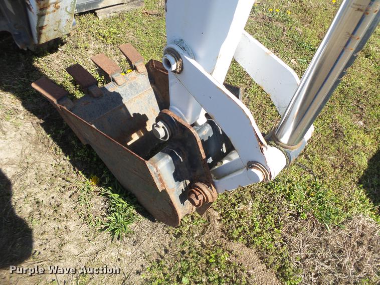 image for item DE3621 Bobcat 607 skid steer backhoe attachment