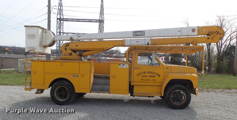 image for item DE3625 1981 Ford F600G bucket truck