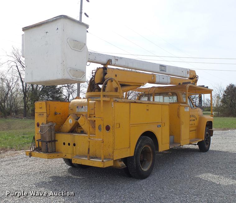 image for item DE3625 1981 Ford F600G bucket truck