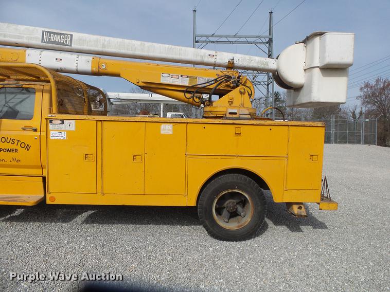 image for item DE3625 1981 Ford F600G bucket truck
