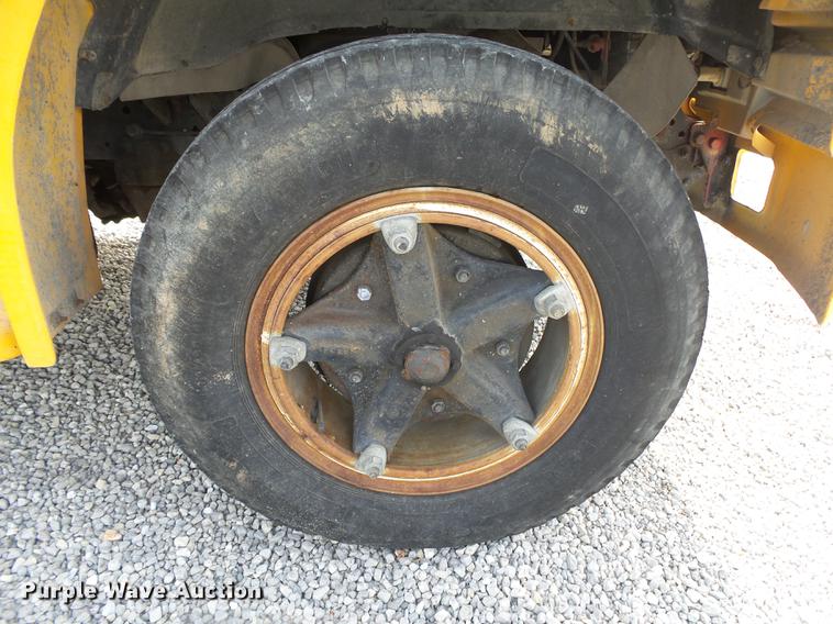 image for item DE3625 1981 Ford F600G bucket truck