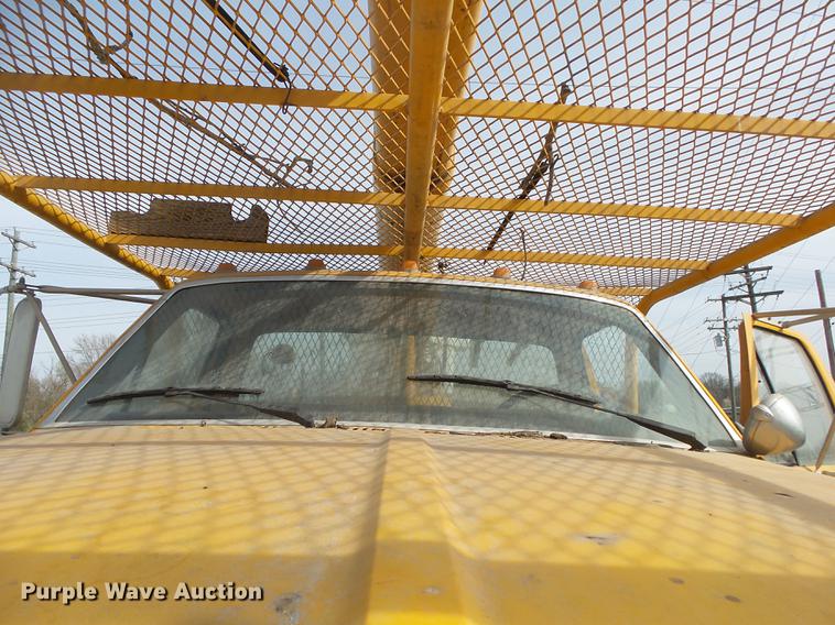 image for item DE3625 1981 Ford F600G bucket truck