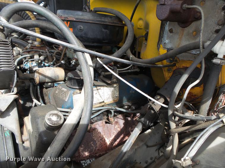 image for item DE3625 1981 Ford F600G bucket truck