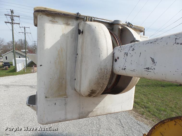 image for item DE3625 1981 Ford F600G bucket truck