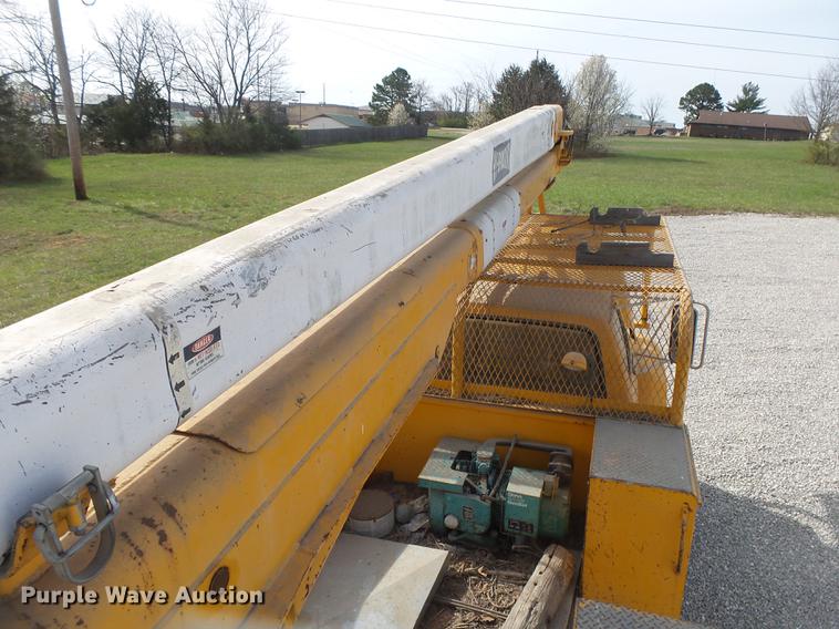 image for item DE3625 1981 Ford F600G bucket truck