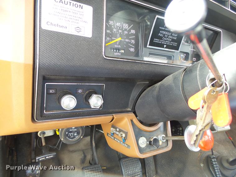 image for item DE3625 1981 Ford F600G bucket truck