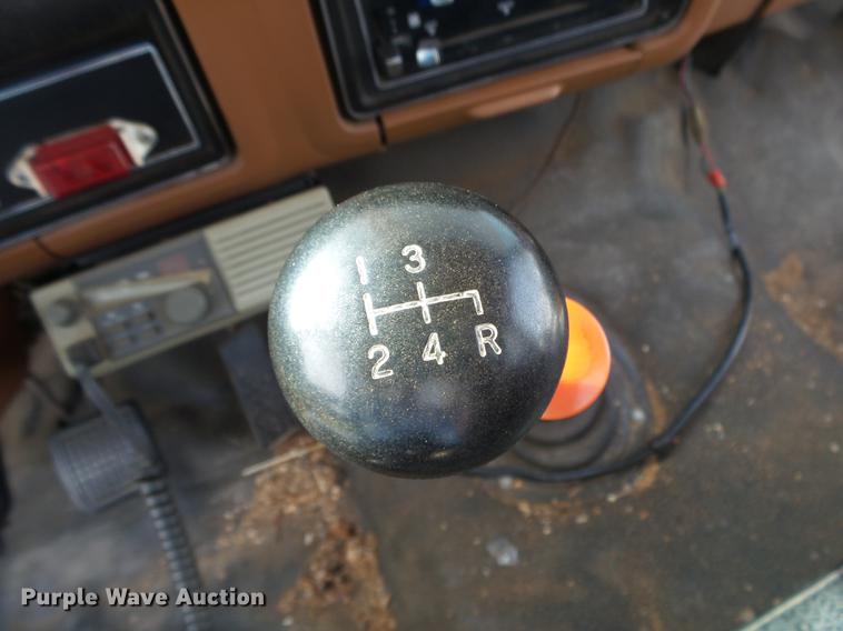 image for item DE3625 1981 Ford F600G bucket truck