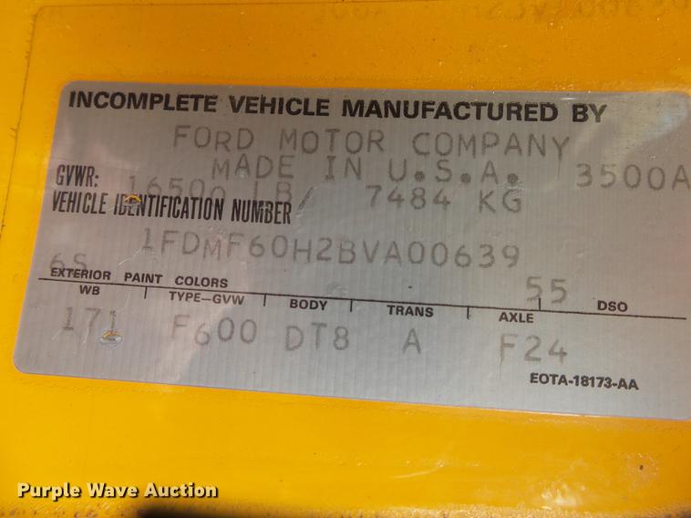 image for item DE3625 1981 Ford F600G bucket truck