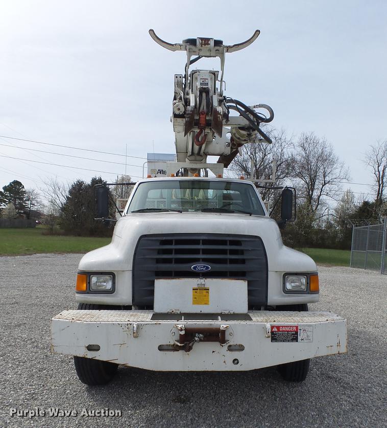 image for item DE3626 1997 Ford F700 digger derrick truck