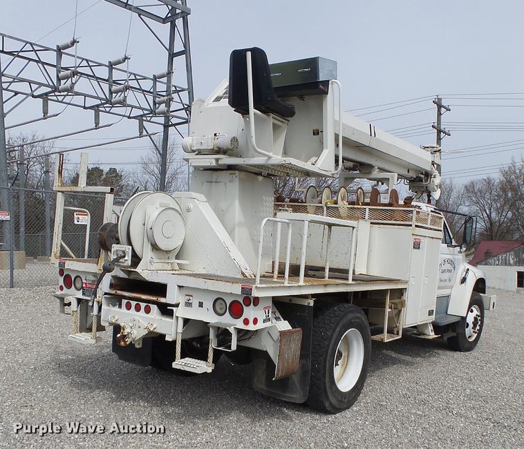 image for item DE3626 1997 Ford F700 digger derrick truck