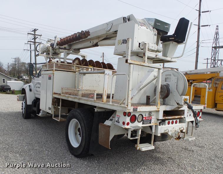 image for item DE3626 1997 Ford F700 digger derrick truck