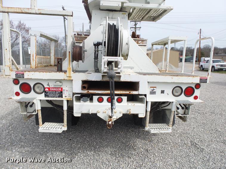 image for item DE3626 1997 Ford F700 digger derrick truck