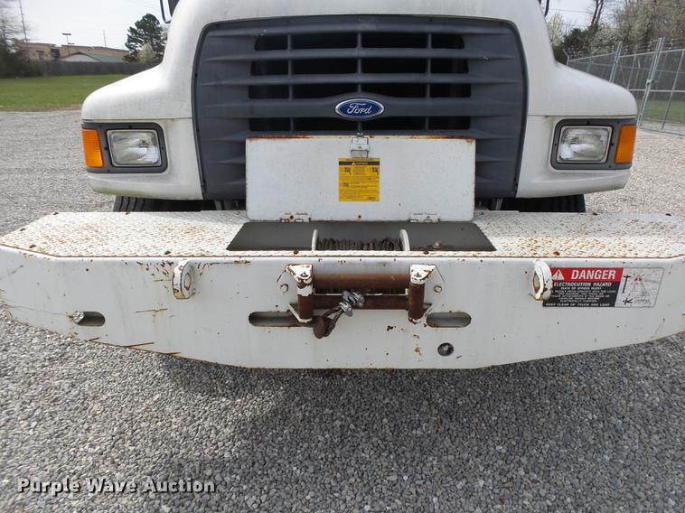 image for item DE3626 1997 Ford F700 digger derrick truck