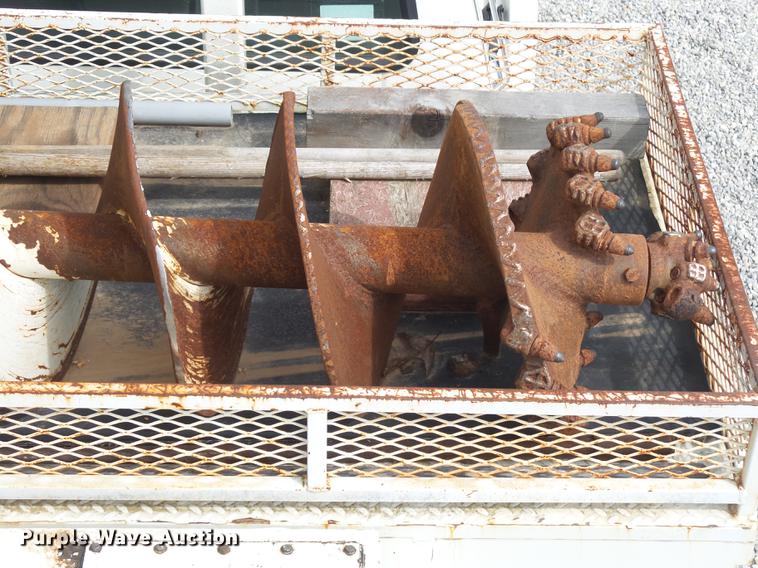 image for item DE3626 1997 Ford F700 digger derrick truck