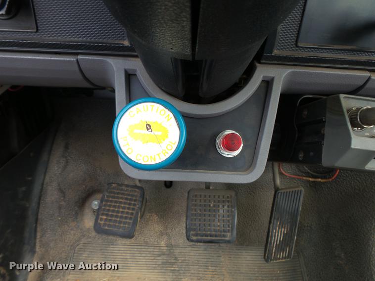 image for item DE3626 1997 Ford F700 digger derrick truck