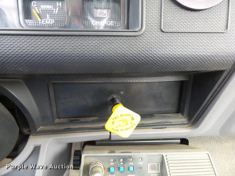 image for item DE3626 1997 Ford F700 digger derrick truck