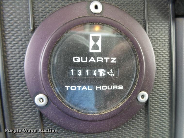 image for item DE3626 1997 Ford F700 digger derrick truck