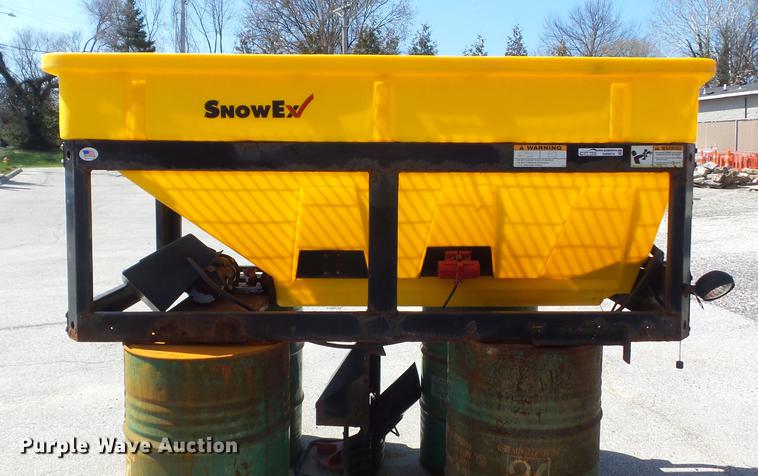 image for item DM9975 Snow Ex V-Maxx 8500 spreader