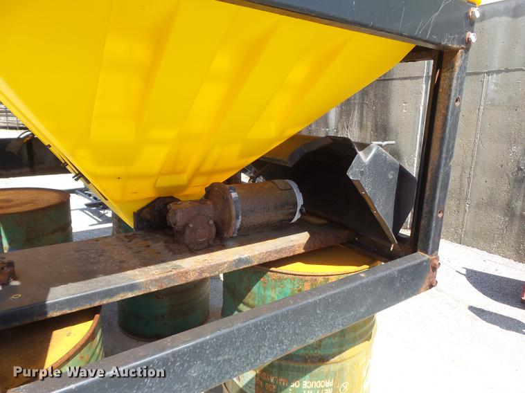 image for item DM9975 Snow Ex V-Maxx 8500 spreader