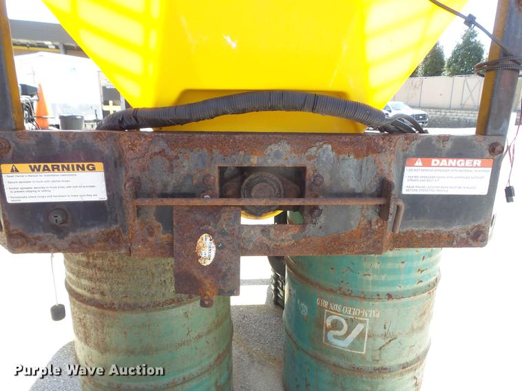 image for item DM9975 Snow Ex V-Maxx 8500 spreader