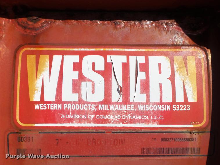 image for item DM9976 Western Pro plow