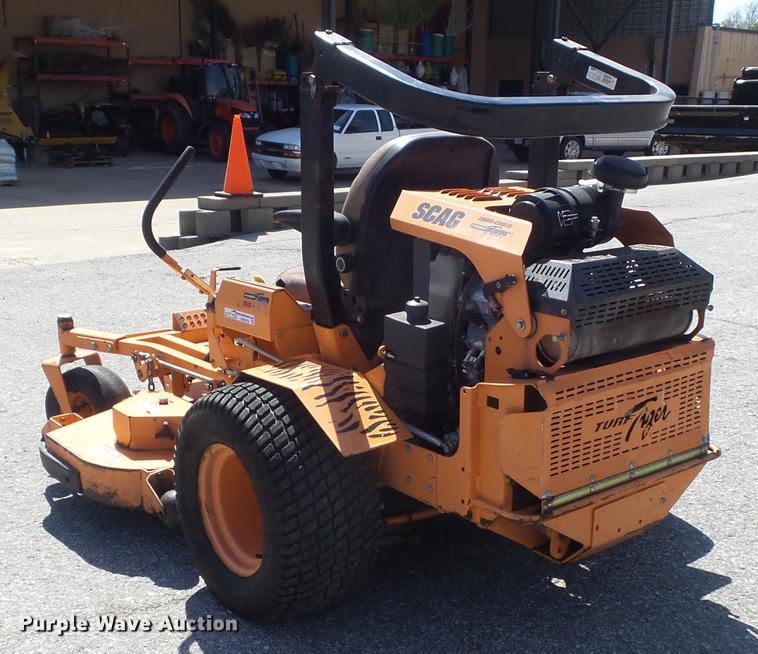 Scag Turf Tiger 61 ZTR lawn mower in ster Groves, MO Item DM9978