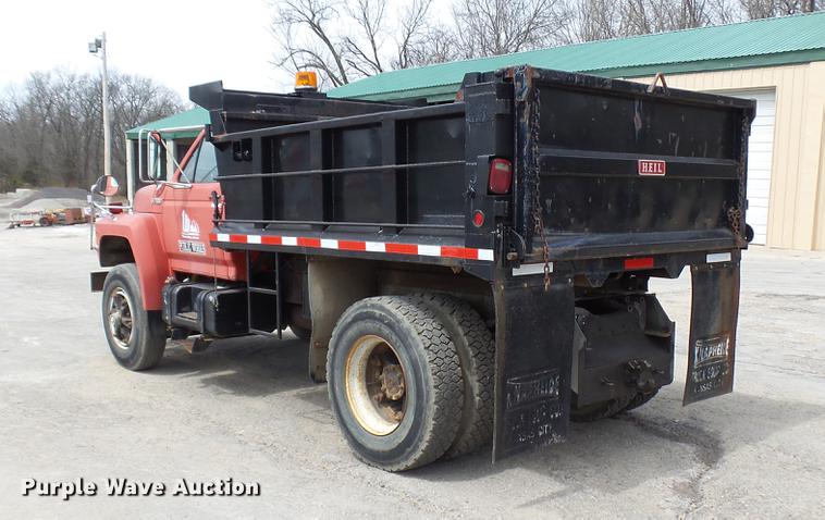 image for item DP9541 1992 Ford F700 dump truck