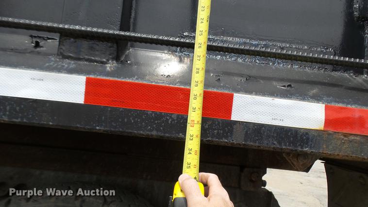 image for item DP9541 1992 Ford F700 dump truck