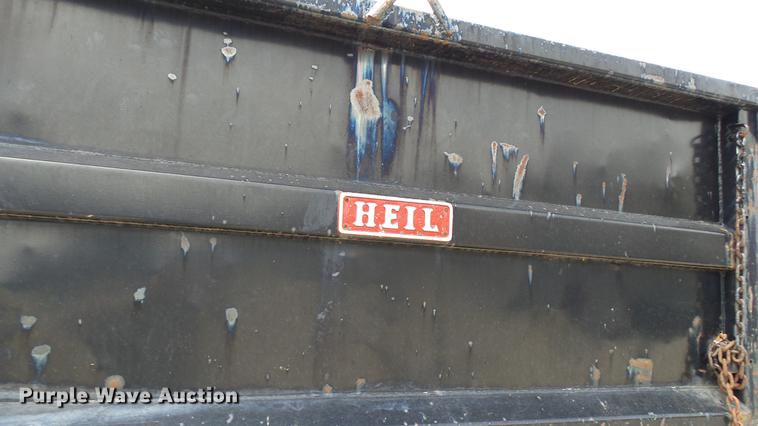 image for item DP9541 1992 Ford F700 dump truck