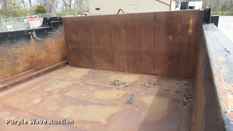 image for item DP9541 1992 Ford F700 dump truck