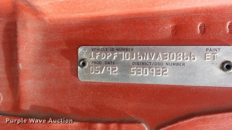 image for item DP9541 1992 Ford F700 dump truck
