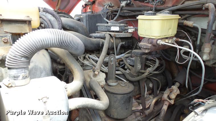 image for item DP9541 1992 Ford F700 dump truck