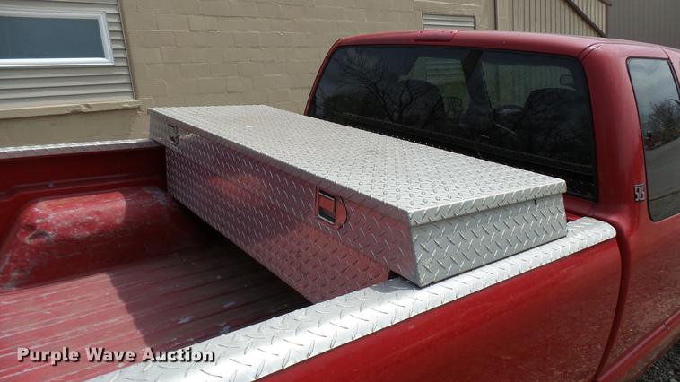 image for item DP9542 1998 GMC Sonoma SLS Ext. Cab pickup truck