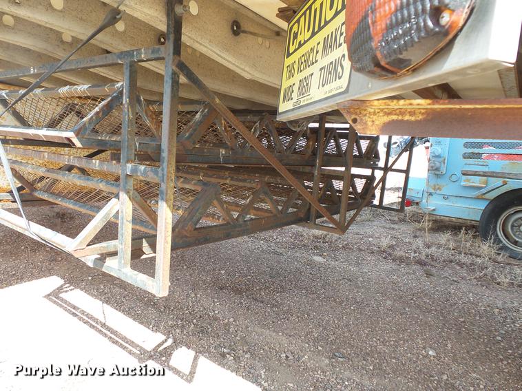 image for item DW9705 1987 Utility mobile shower van trailer