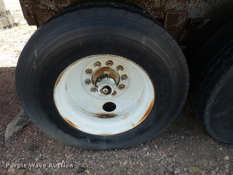 image for item DW9705 1987 Utility mobile shower van trailer