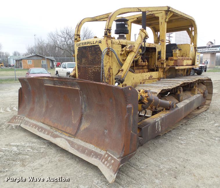 image for item DZ9318 1968 Caterpillar D8H dozer
