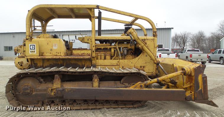 image for item DZ9318 1968 Caterpillar D8H dozer
