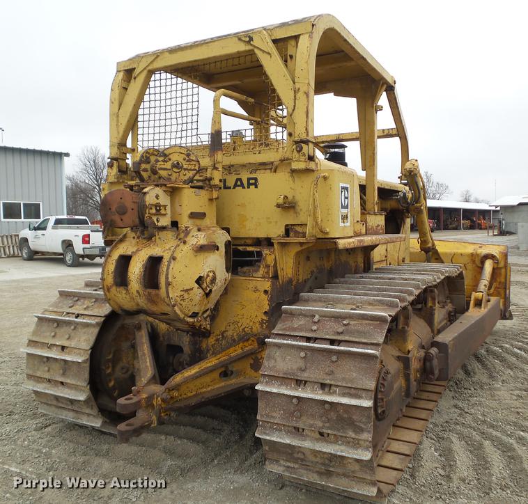 image for item DZ9318 1968 Caterpillar D8H dozer