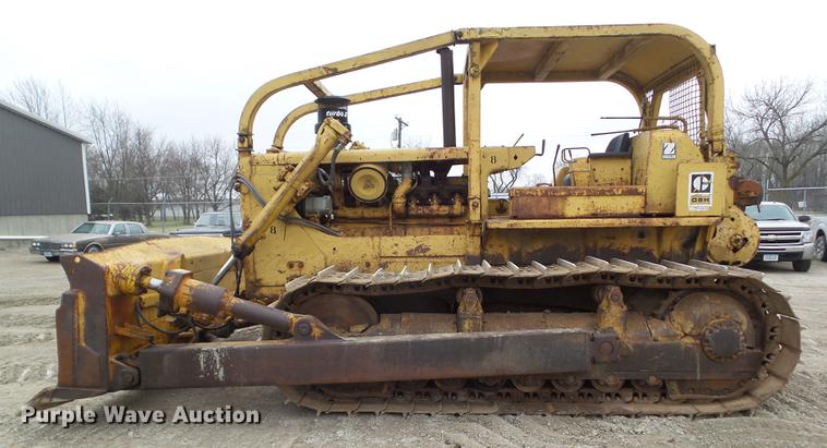 image for item DZ9318 1968 Caterpillar D8H dozer