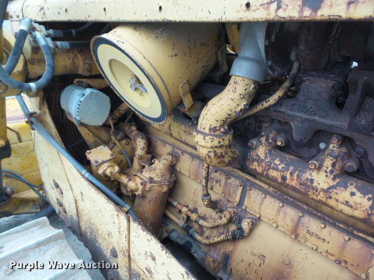 image for item DZ9318 1968 Caterpillar D8H dozer