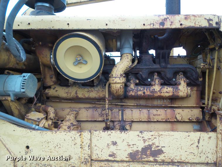 image for item DZ9318 1968 Caterpillar D8H dozer