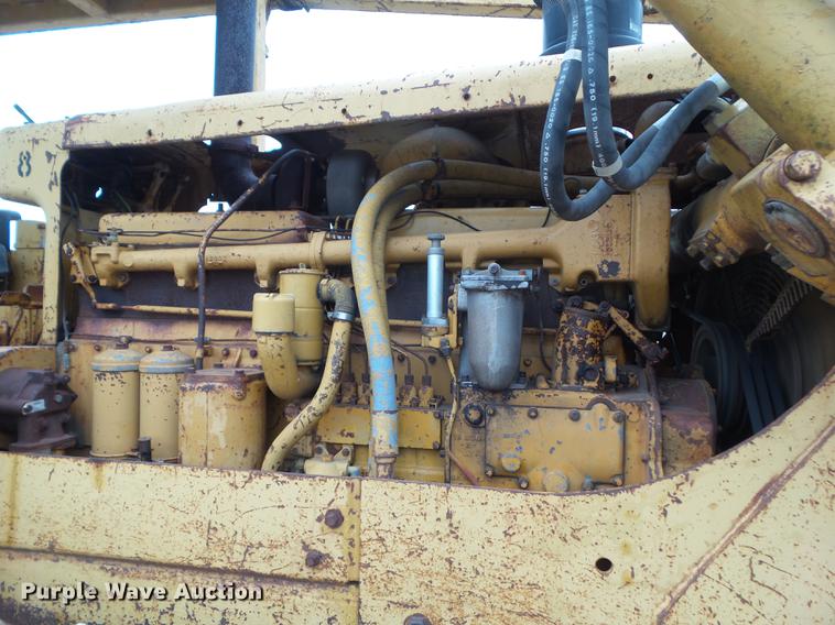 image for item DZ9318 1968 Caterpillar D8H dozer